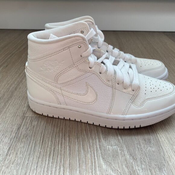 air jordan 1 mid white womens